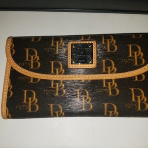 Dooney & Bourke Signature Wallet